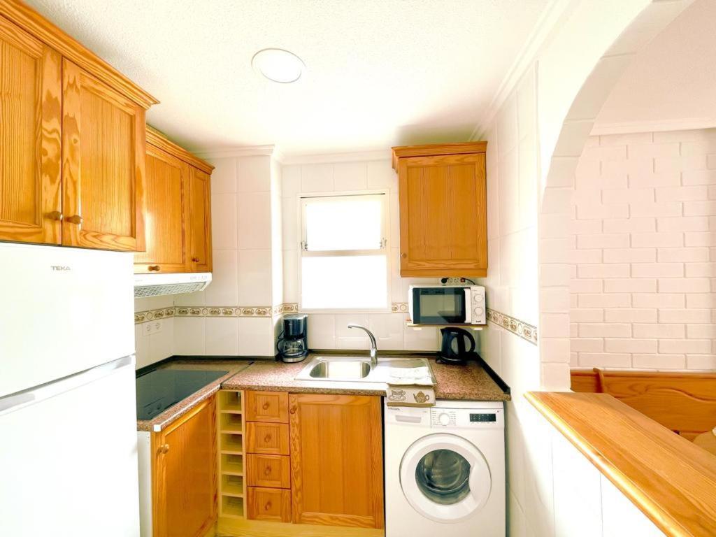 Apartamento Azzurro Apartment ตอร์เรเวียคา ภายนอก รูปภาพ